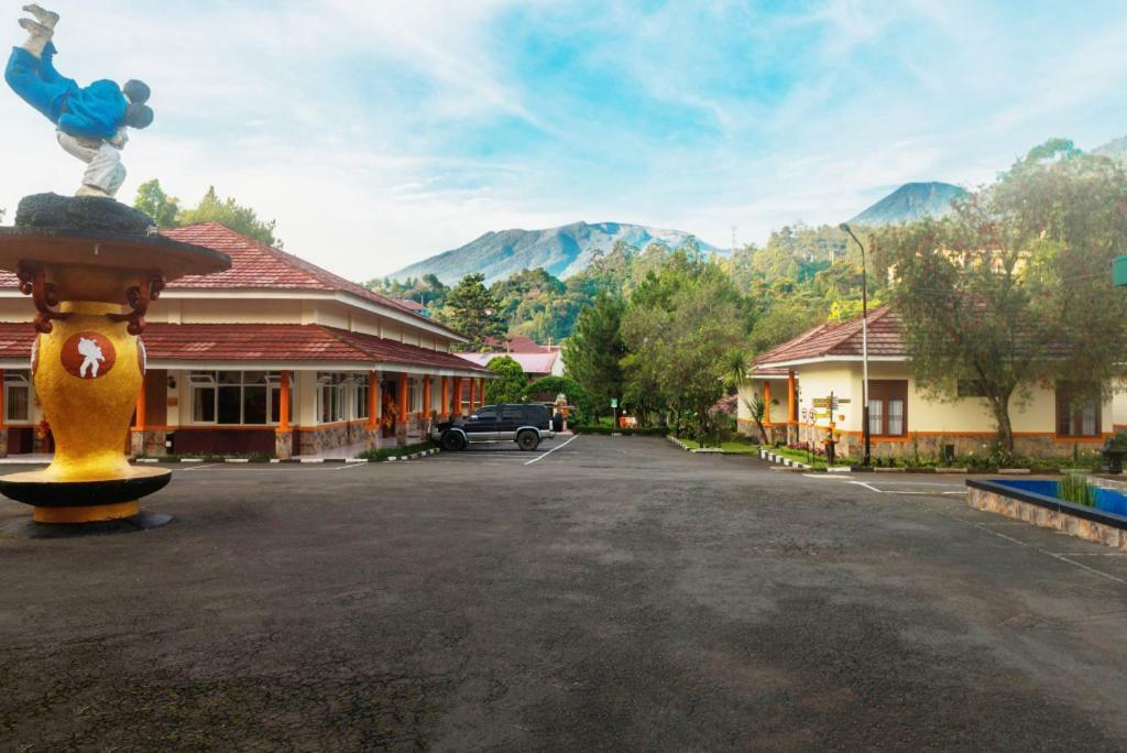 Arra Lembah Pinus Hotel Puncak Exterior photo